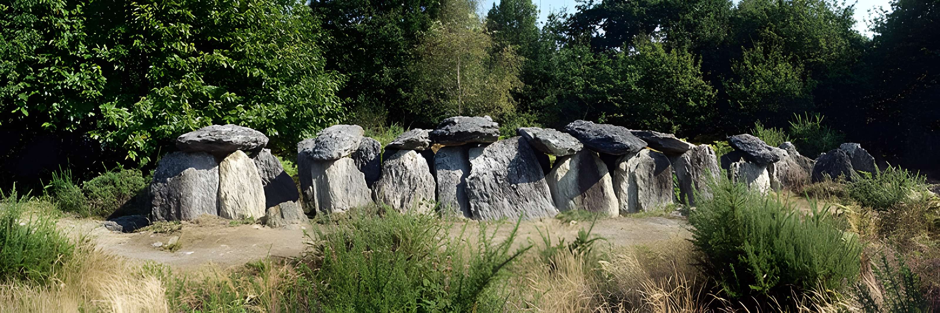 Sépulture mégalithique de Tréal à Saint-Just