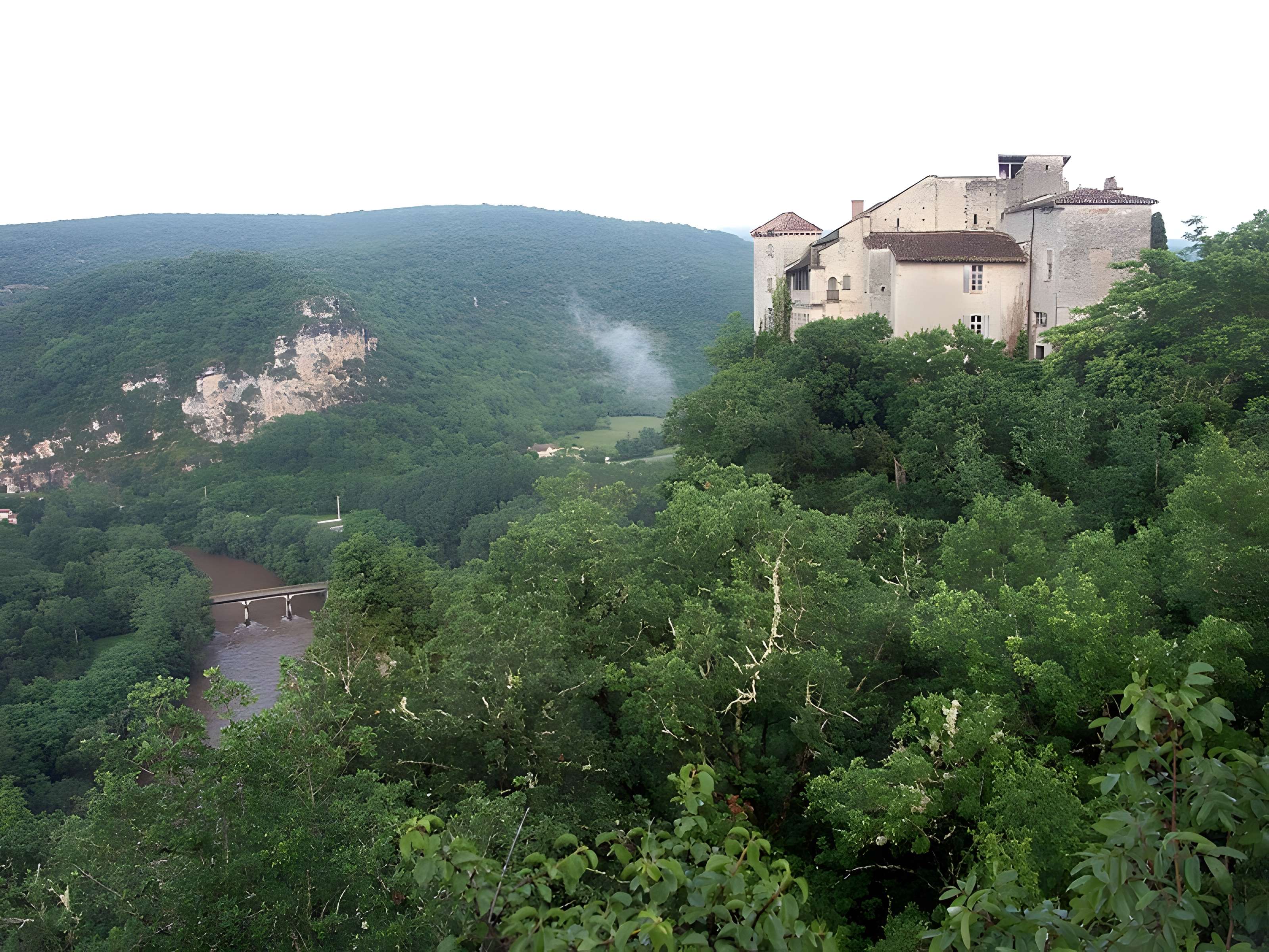 Les châteaux de Bruniquel
