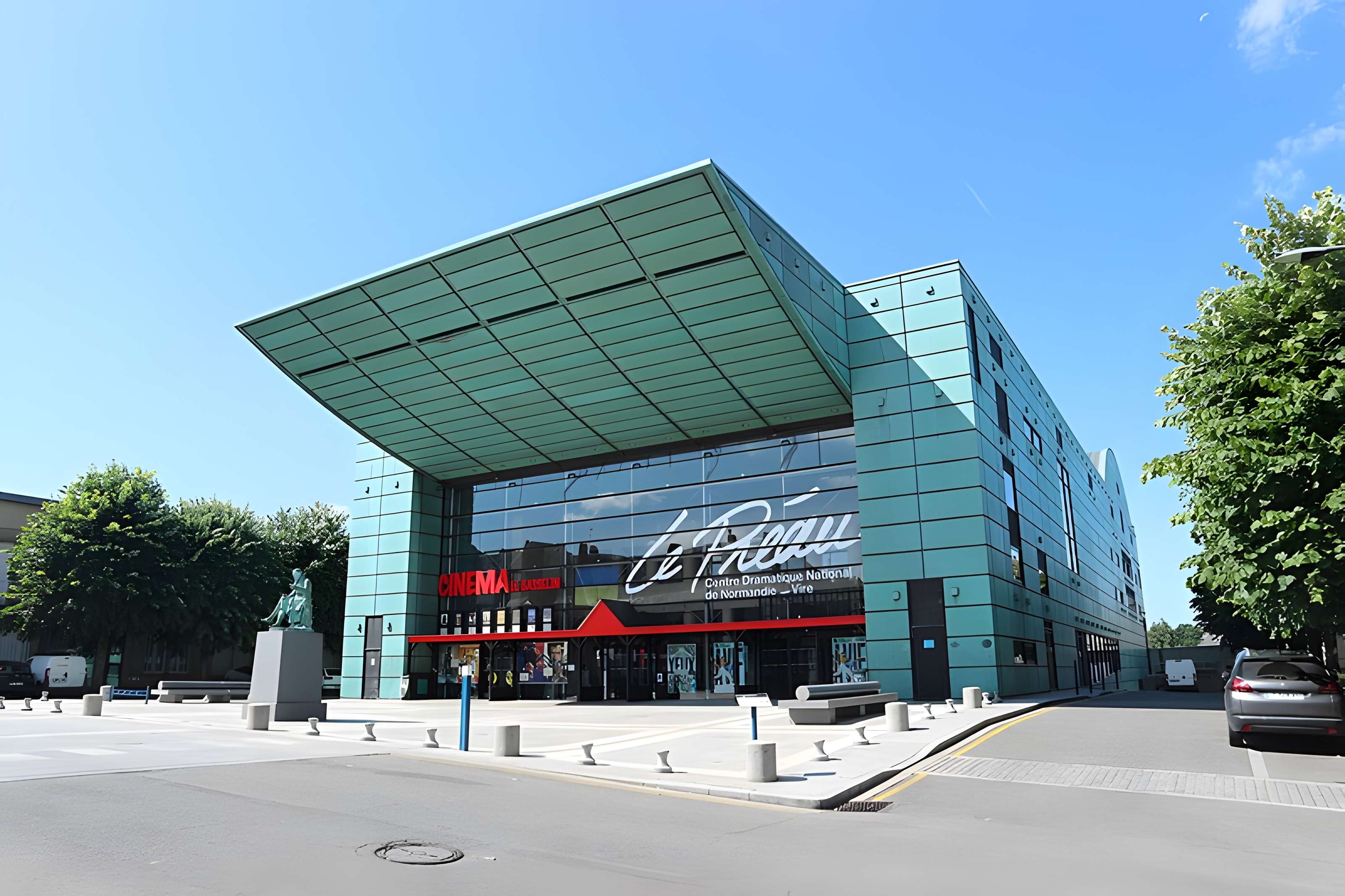 Statue de Castel à Vire