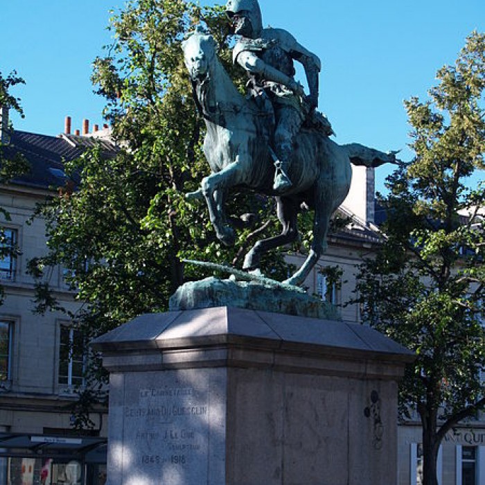 Photo de Statue de Duguesclin à Caen