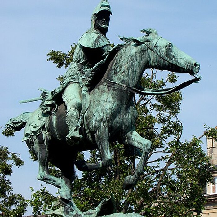 Photo de Statue de Duguesclin à Caen