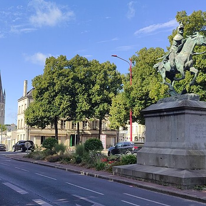 Photo de Statue de Duguesclin à Caen