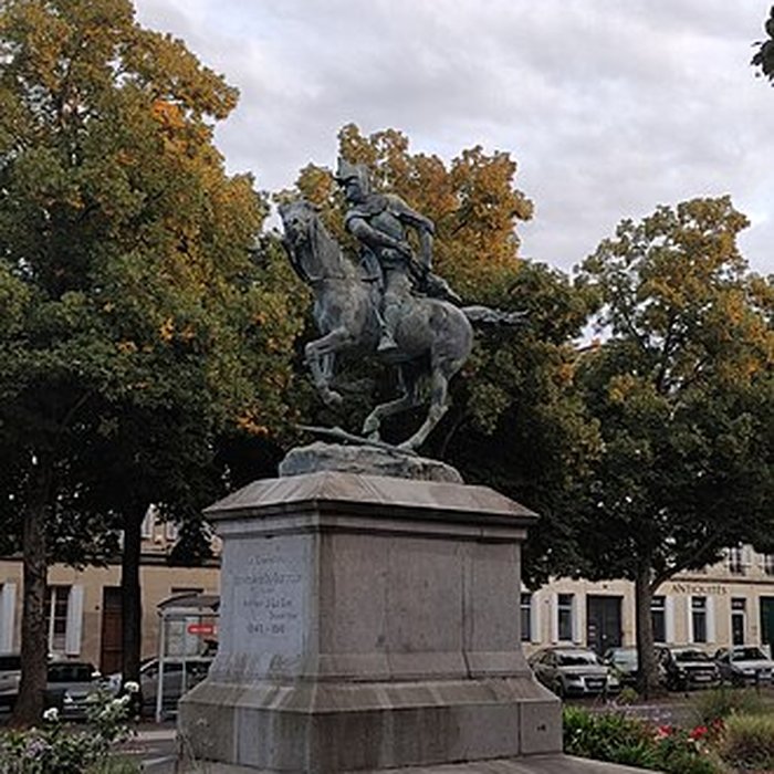 Photo de Statue de Duguesclin à Caen