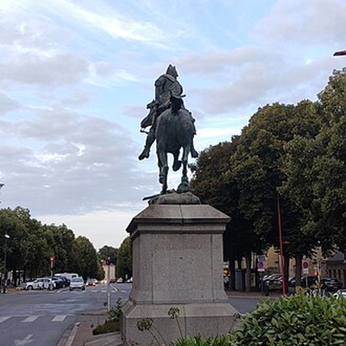 Photo de Statue de Duguesclin à Caen
