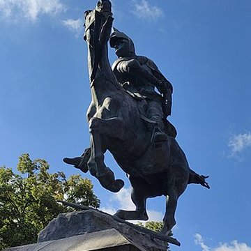 Statue de Duguesclin à Caen