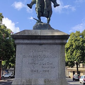 Statue de Duguesclin à Caen