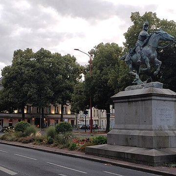 Statue de Duguesclin à Caen