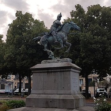 Statue de Duguesclin à Caen