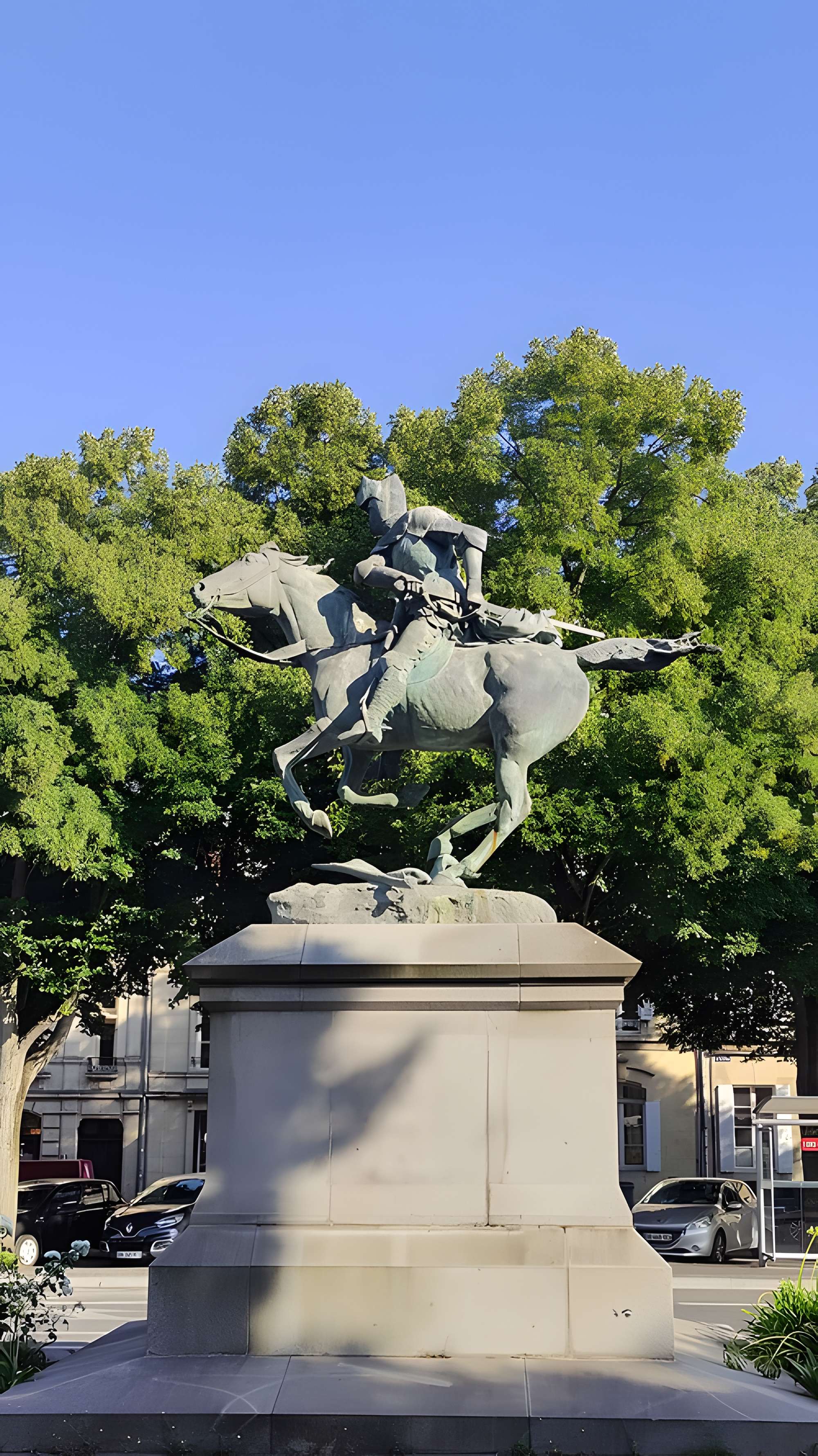 Statue de Duguesclin à Caen