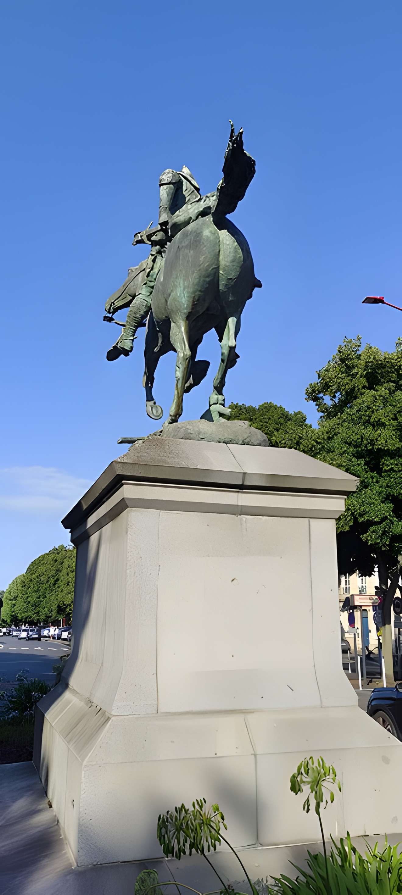 Statue de Duguesclin à Caen