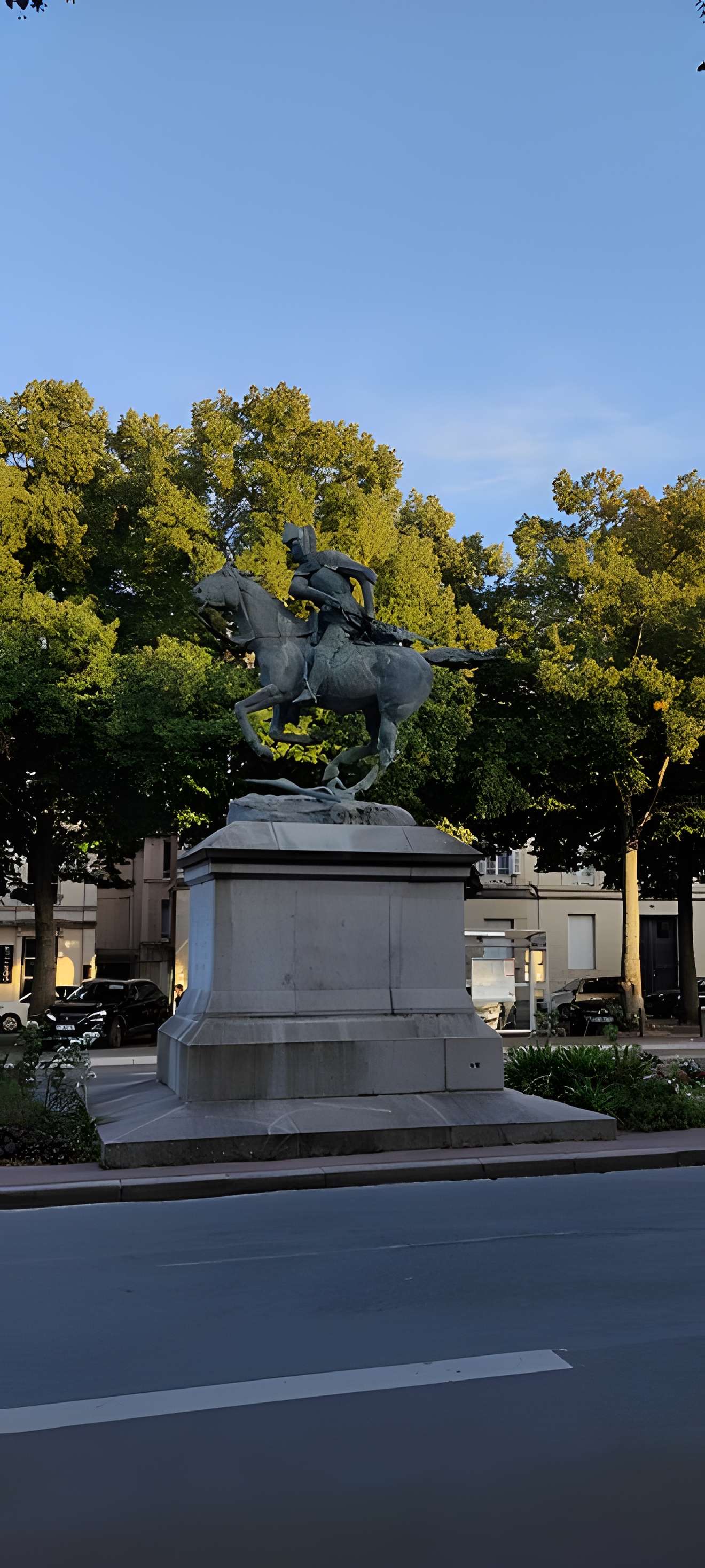 Statue de Duguesclin à Caen