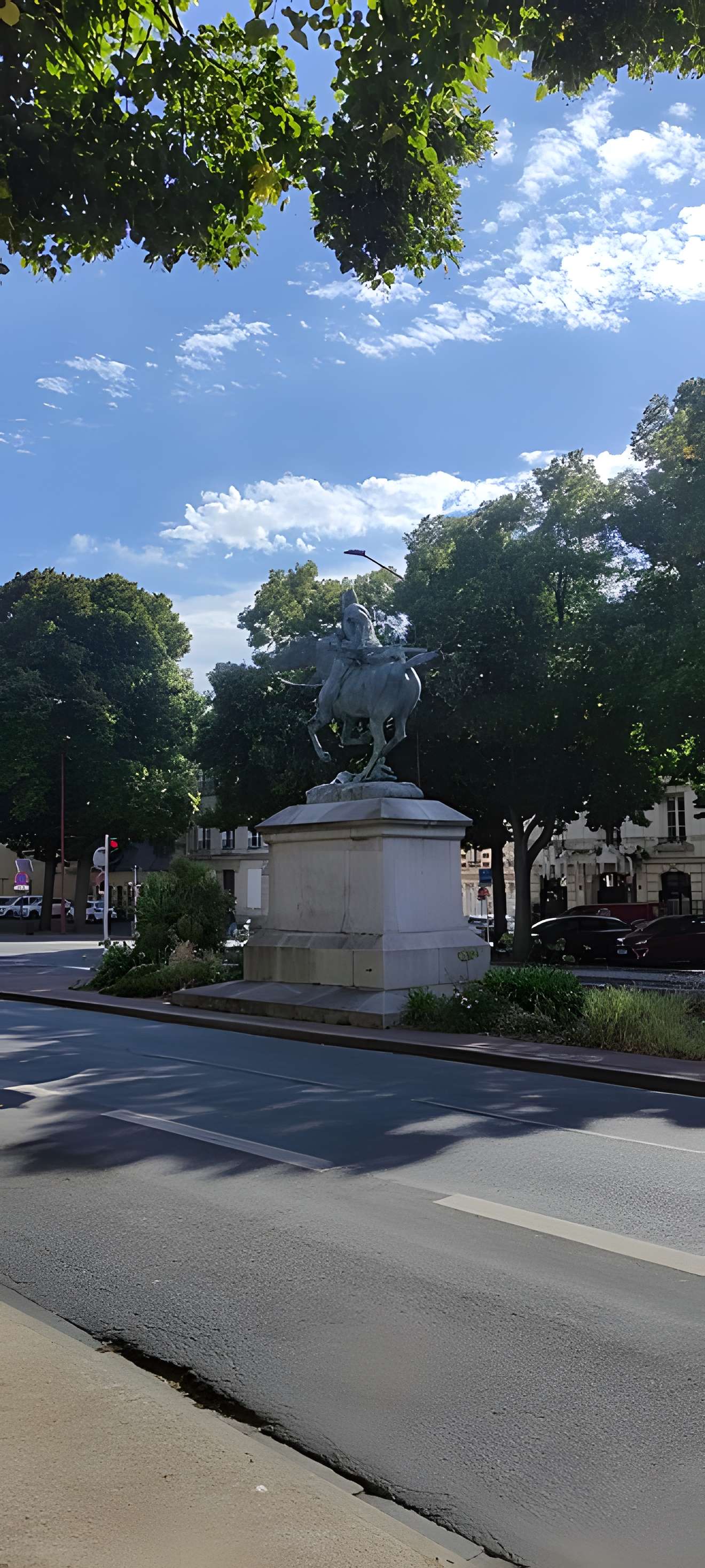 Statue de Duguesclin à Caen