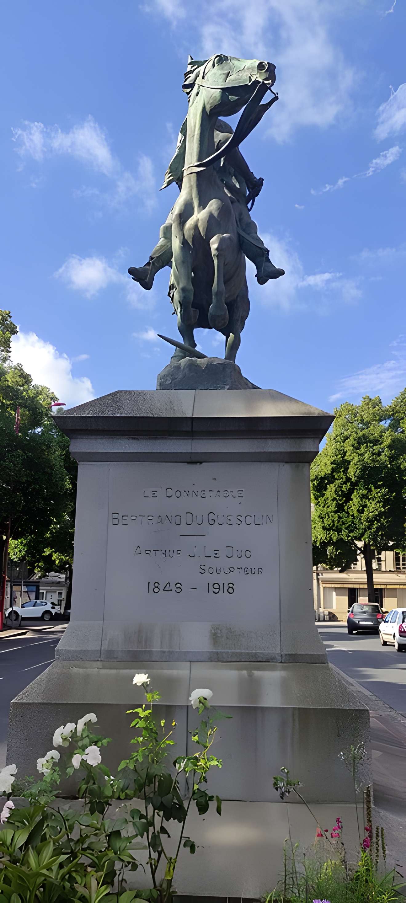 Statue de Duguesclin à Caen