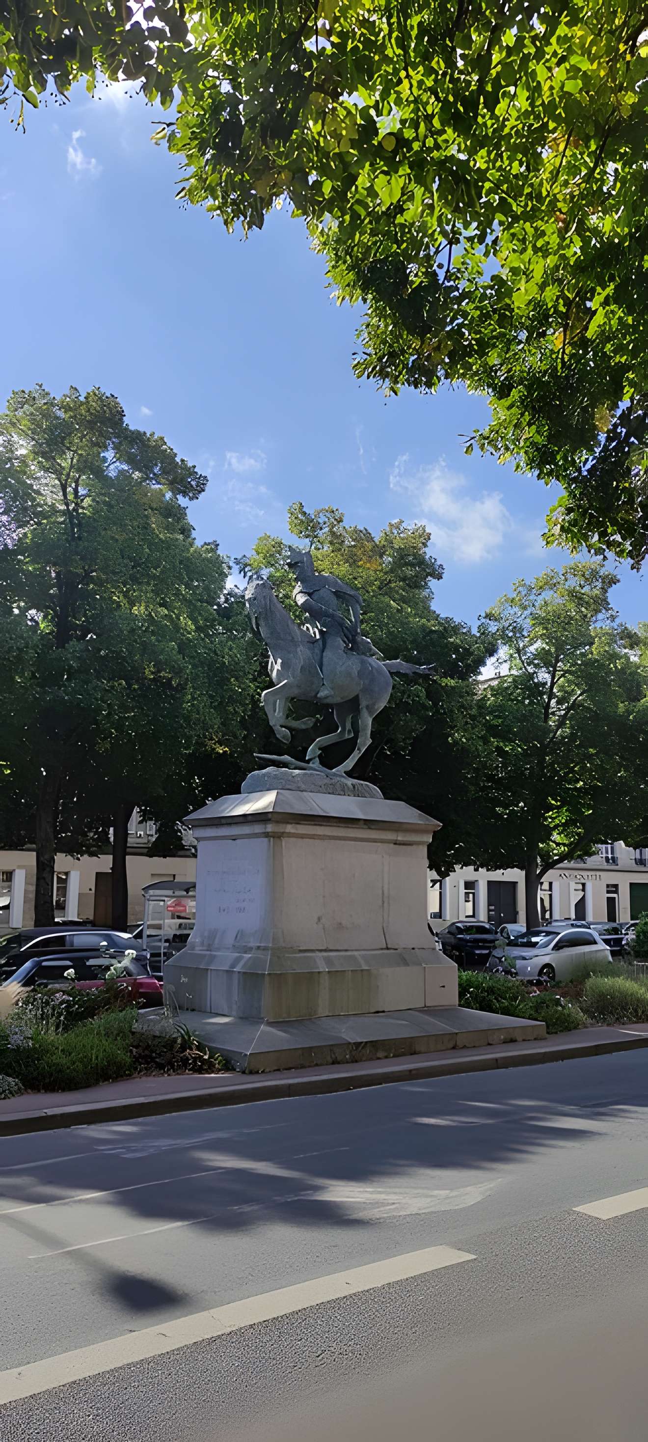 Statue de Duguesclin à Caen