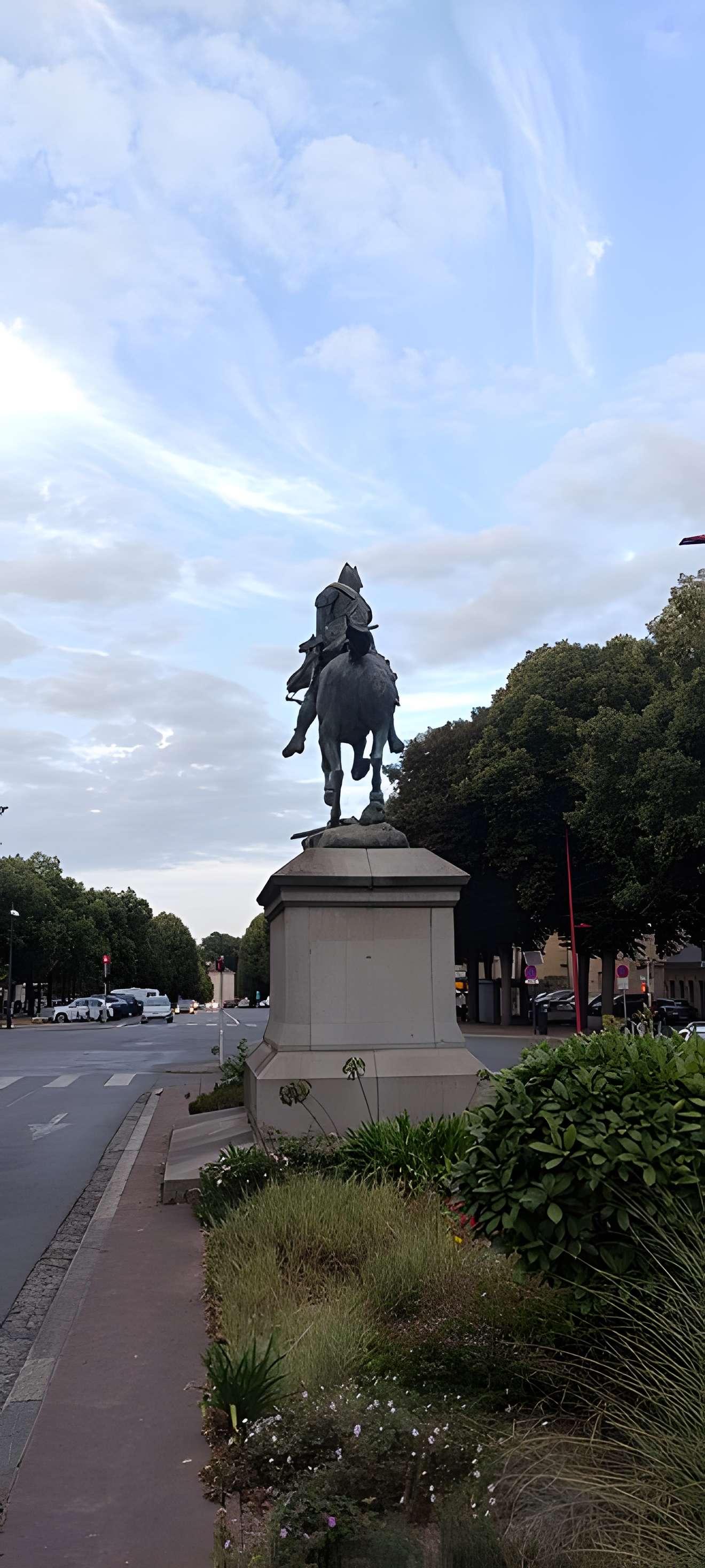 Statue de Duguesclin à Caen