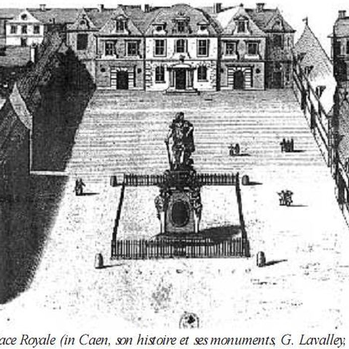 Photo de Statue de Louis XIV à Caen