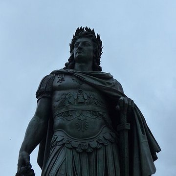 Statue de Louis XIV à Caen