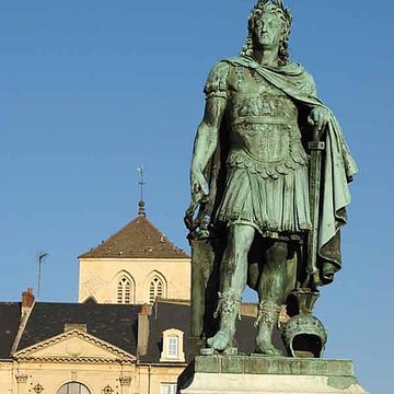 Statue de Louis XIV à Caen