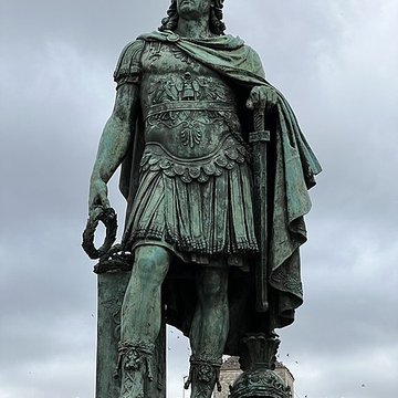 Statue de Louis XIV à Caen