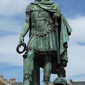 Statue de Louis XIV à Caen