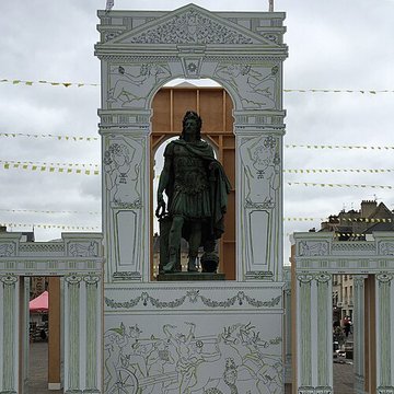 Statue de Louis XIV à Caen