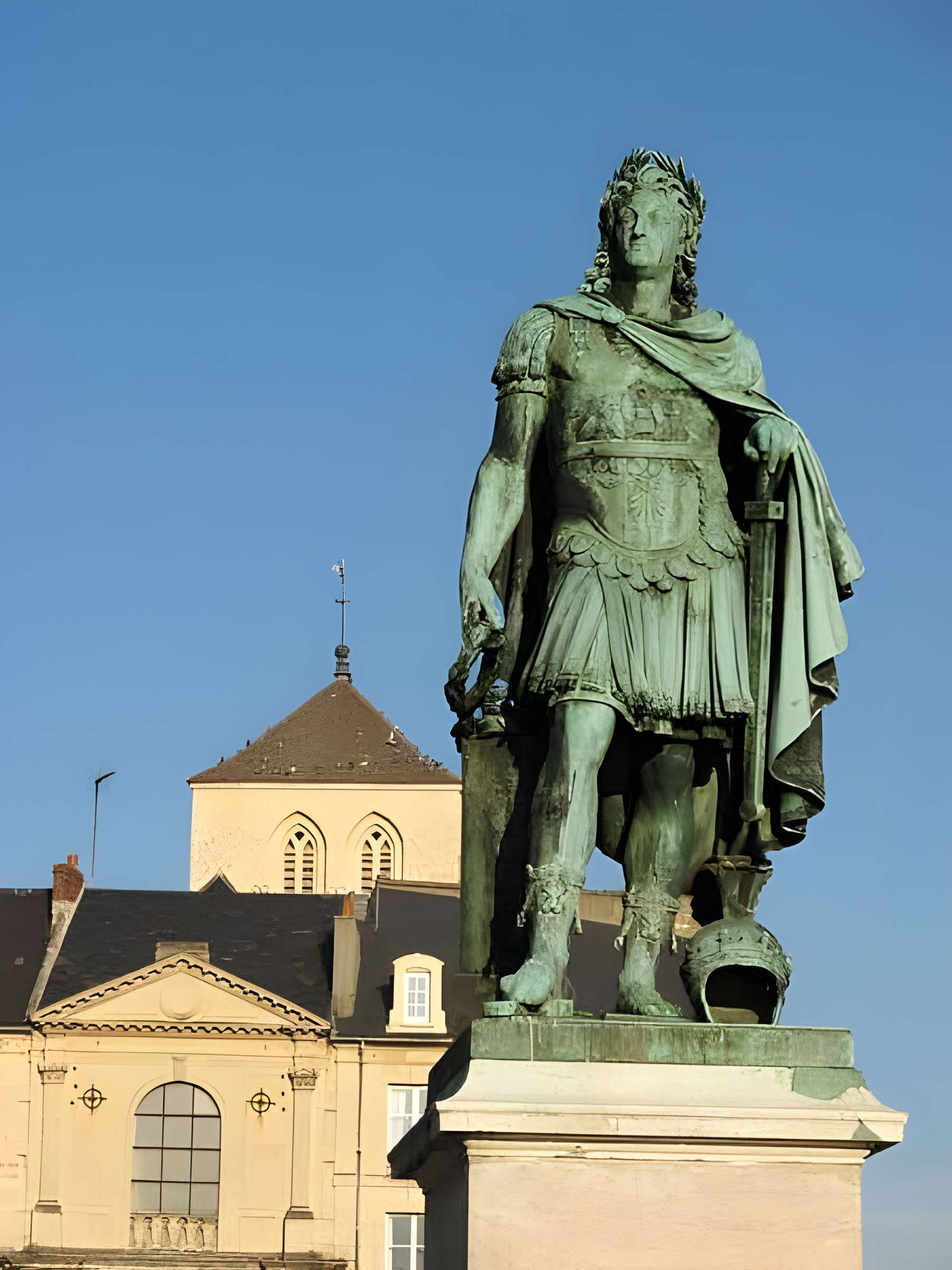 Statue de Louis XIV à Caen 