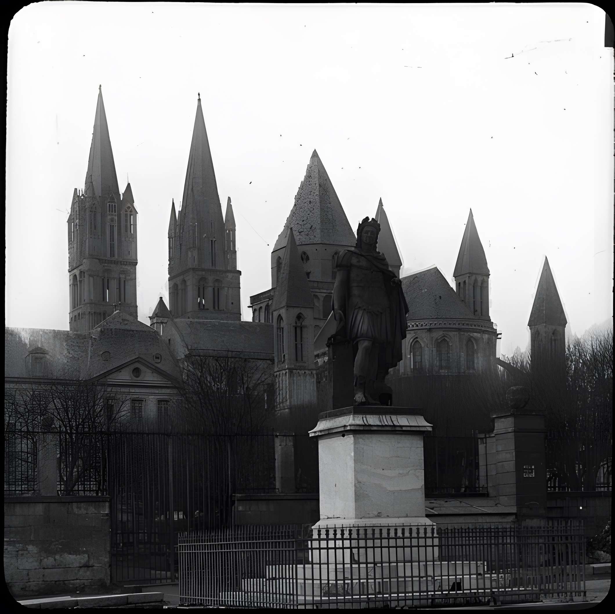 Statue de Louis XIV à Caen