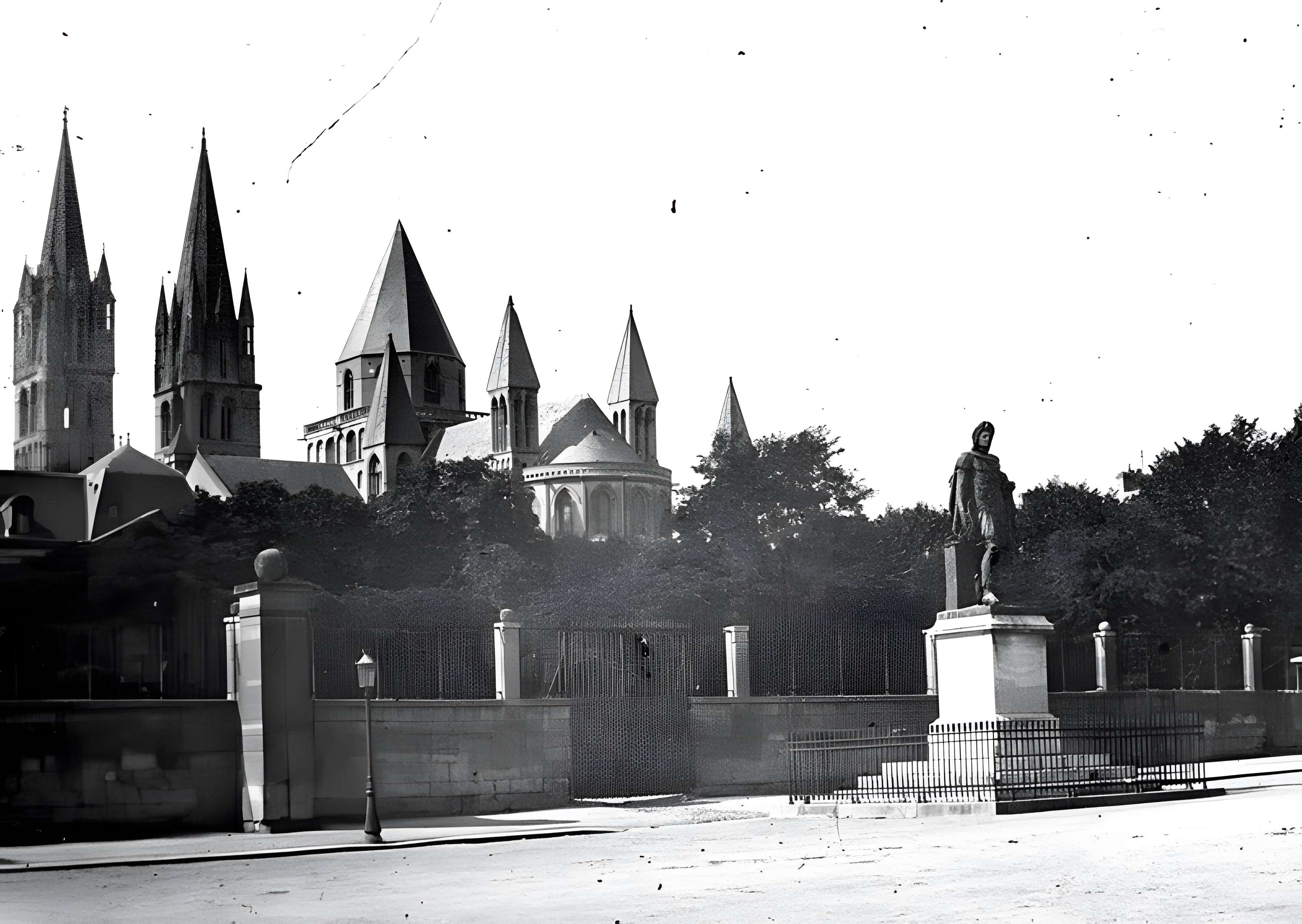 Statue de Louis XIV à Caen