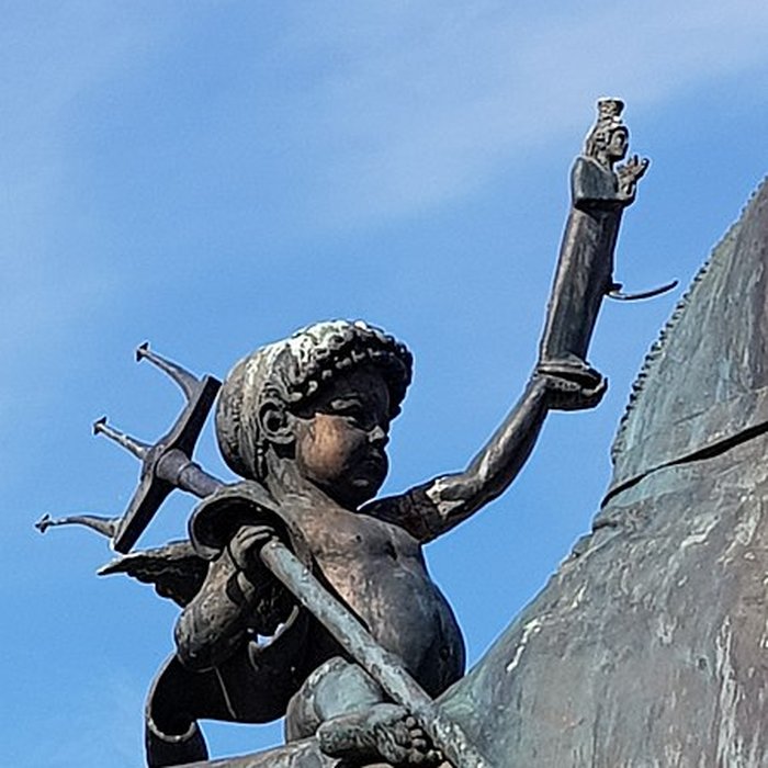 Photo de Statue de Neptune à Mortagne-au-Perche