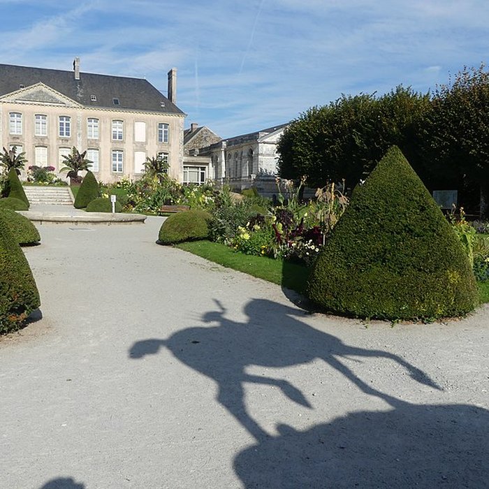 Photo de Statue de Neptune à Mortagne-au-Perche