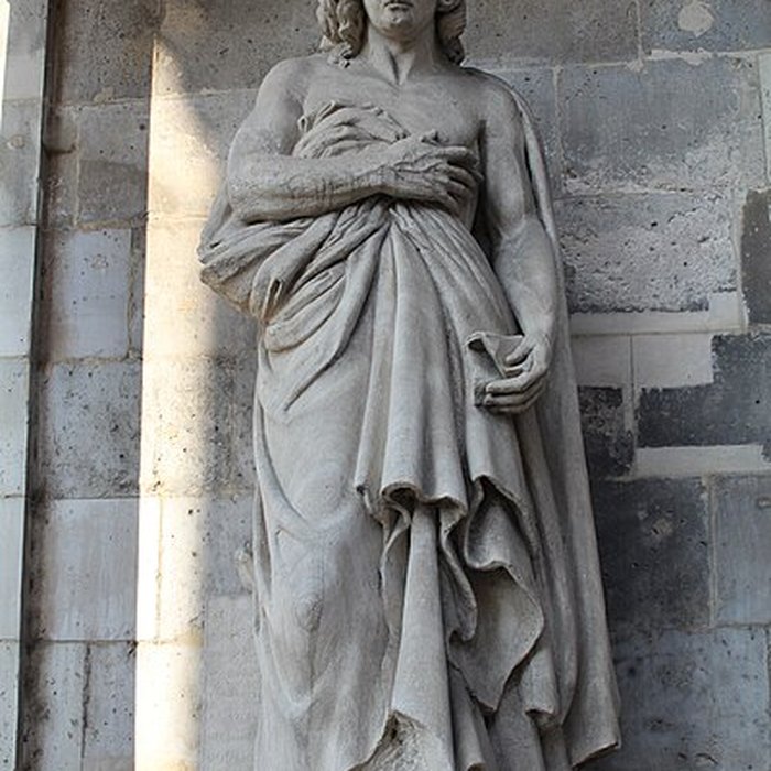 Photo de Statue de Racine à La Ferté-Milon