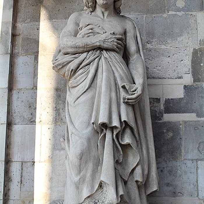 Photo de Statue de Racine à La Ferté-Milon