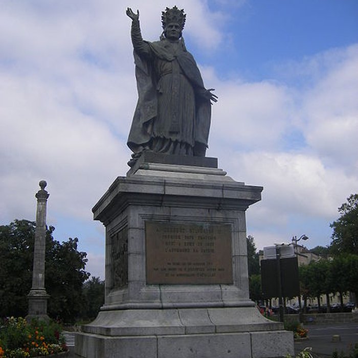 Photo de Statue du Pape Gerbert à Aurillac