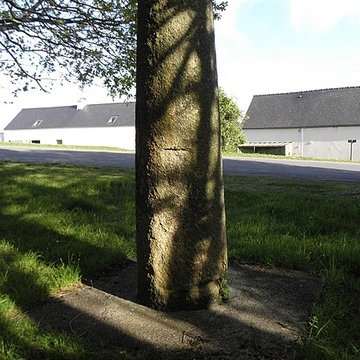 stele de croas ar peulven a plouigneau