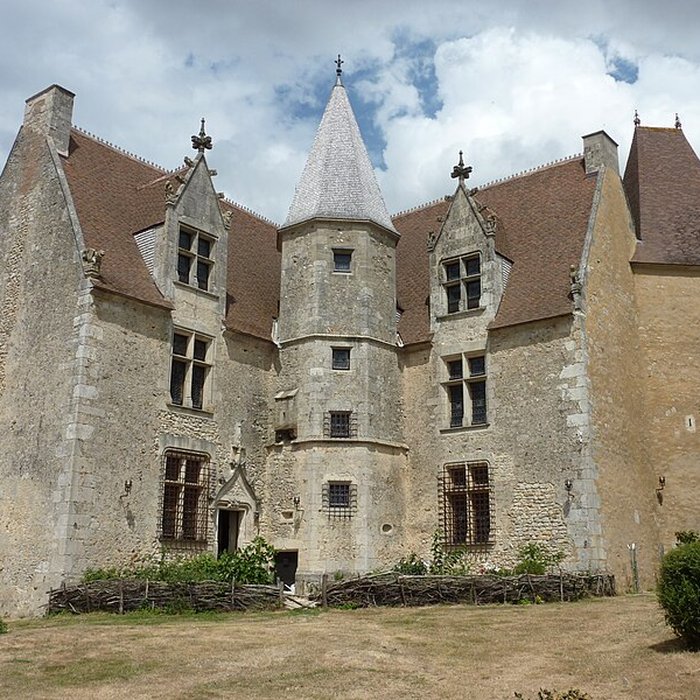 Photo de Logis de Moullins à Saint-Rémy-du-Val