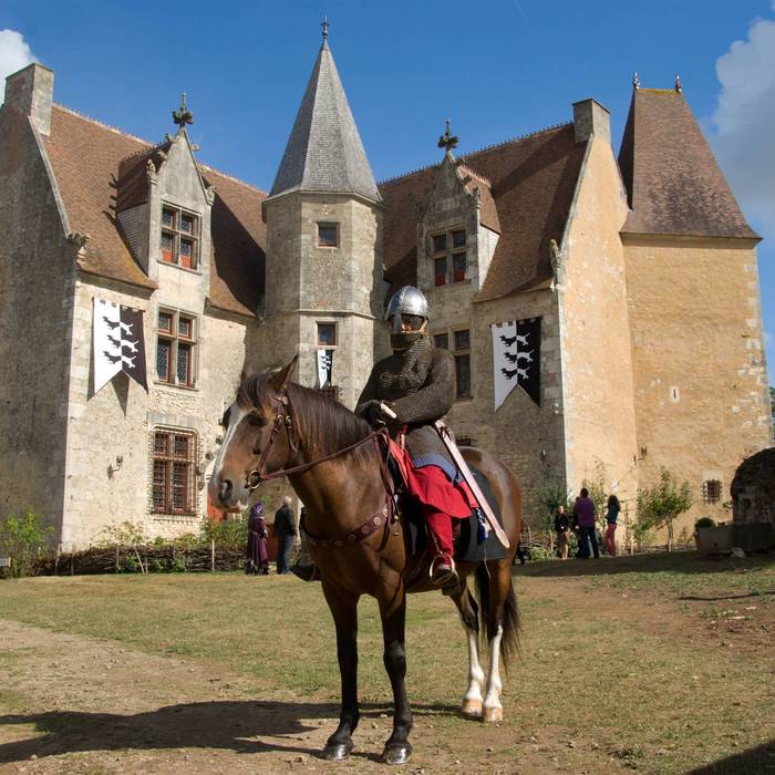 Photo de Logis de Moullins à Saint-Rémy-du-Val