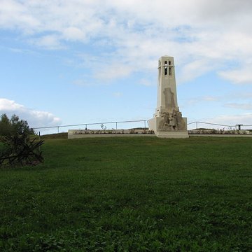 Terrains de zone rouge à Vauquois