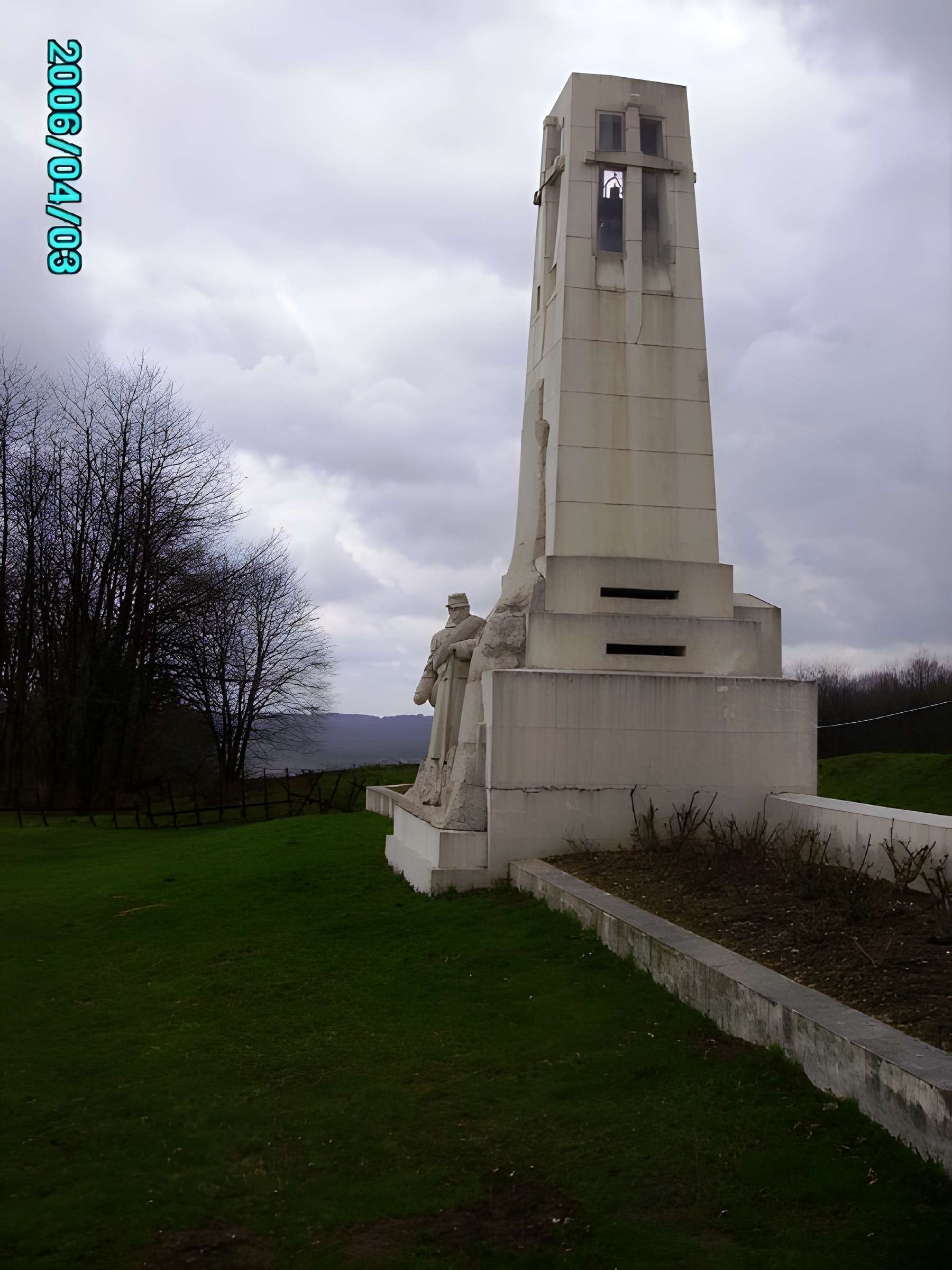 Terrains de zone rouge à Vauquois