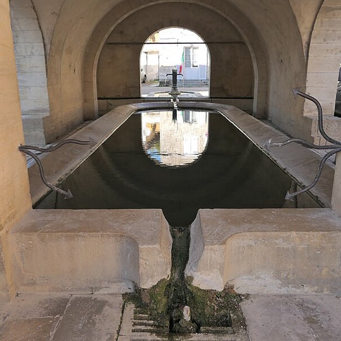 Photo de Mairie-lavoir de Beaujeu