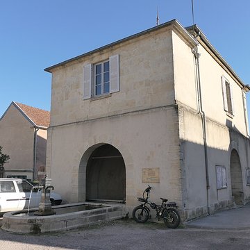 Mairie-lavoir de Beaujeu