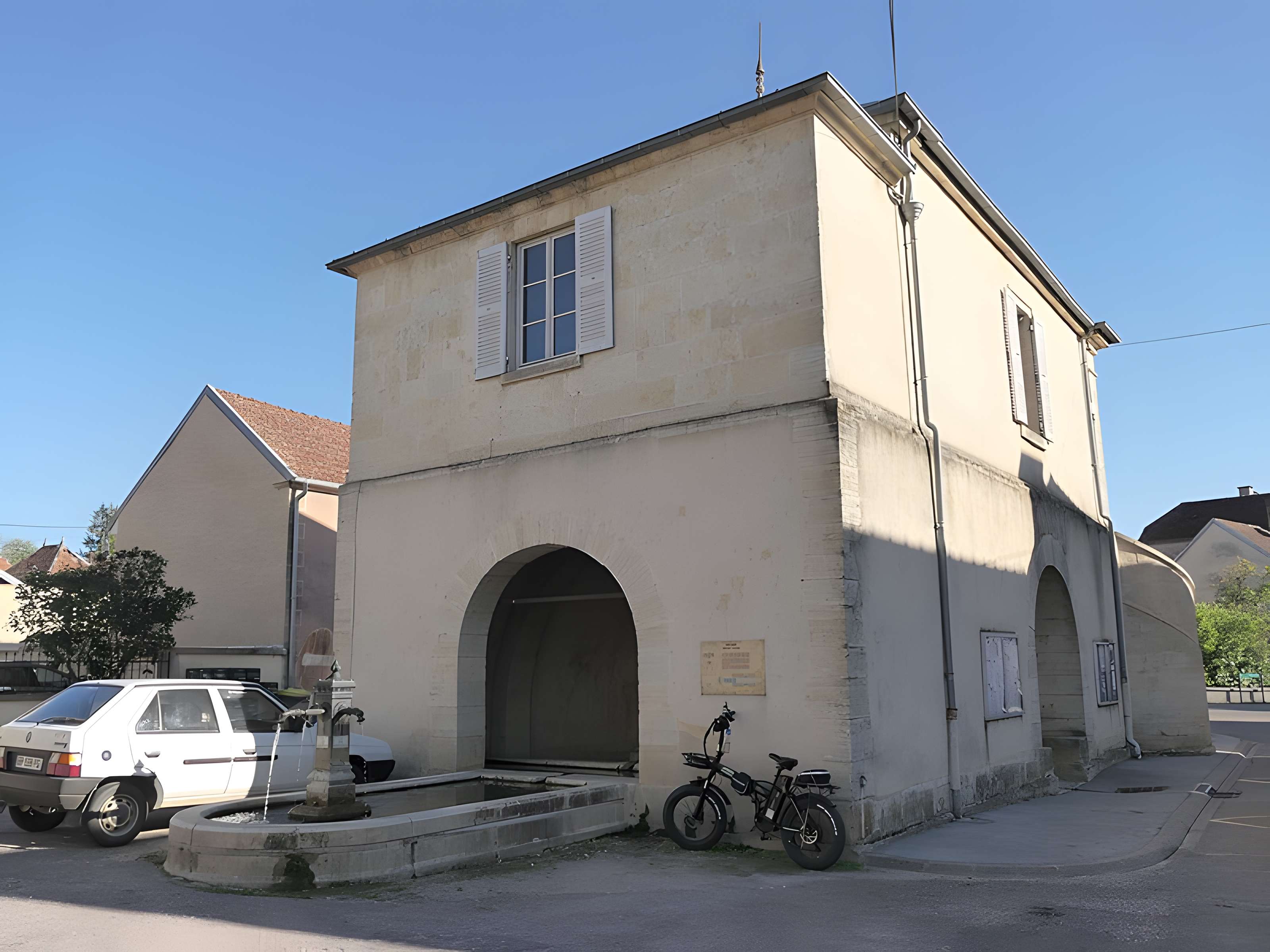 Mairie-lavoir de Beaujeu