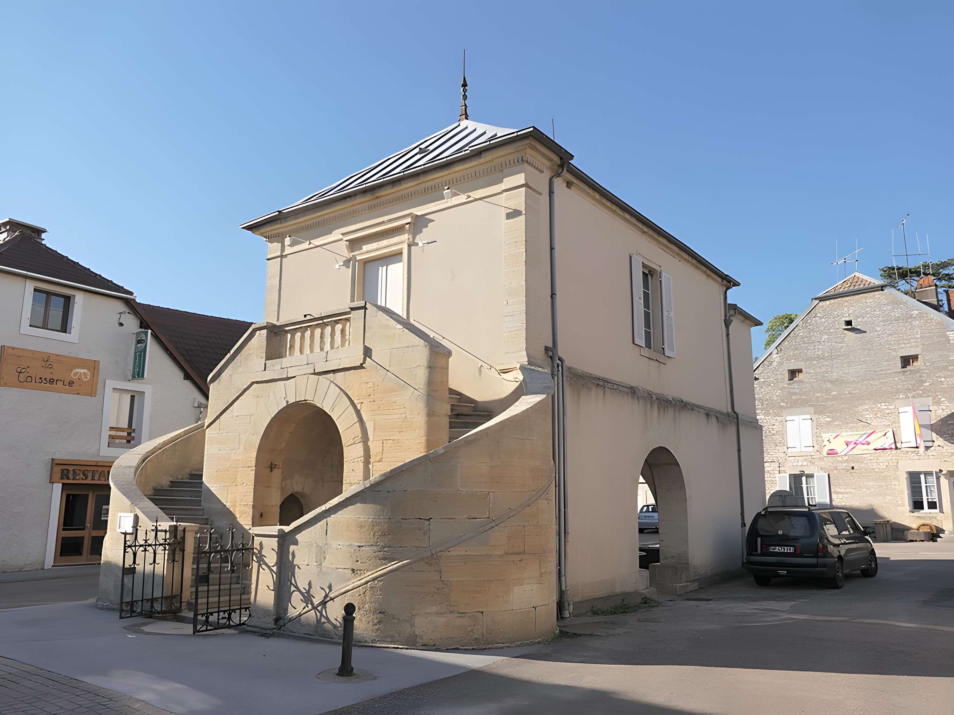 Mairie-lavoir de Beaujeu