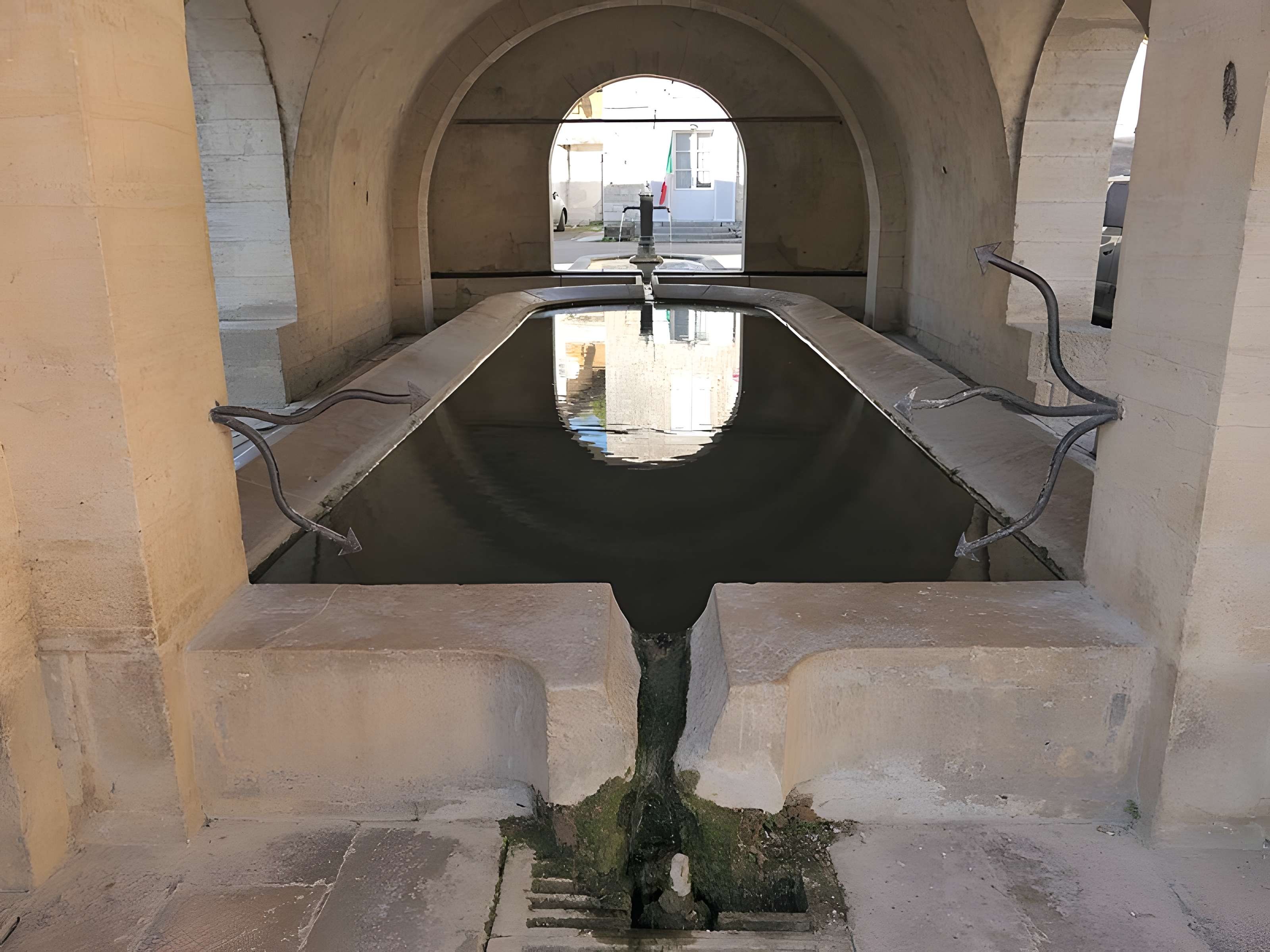 Mairie-lavoir de Beaujeu
