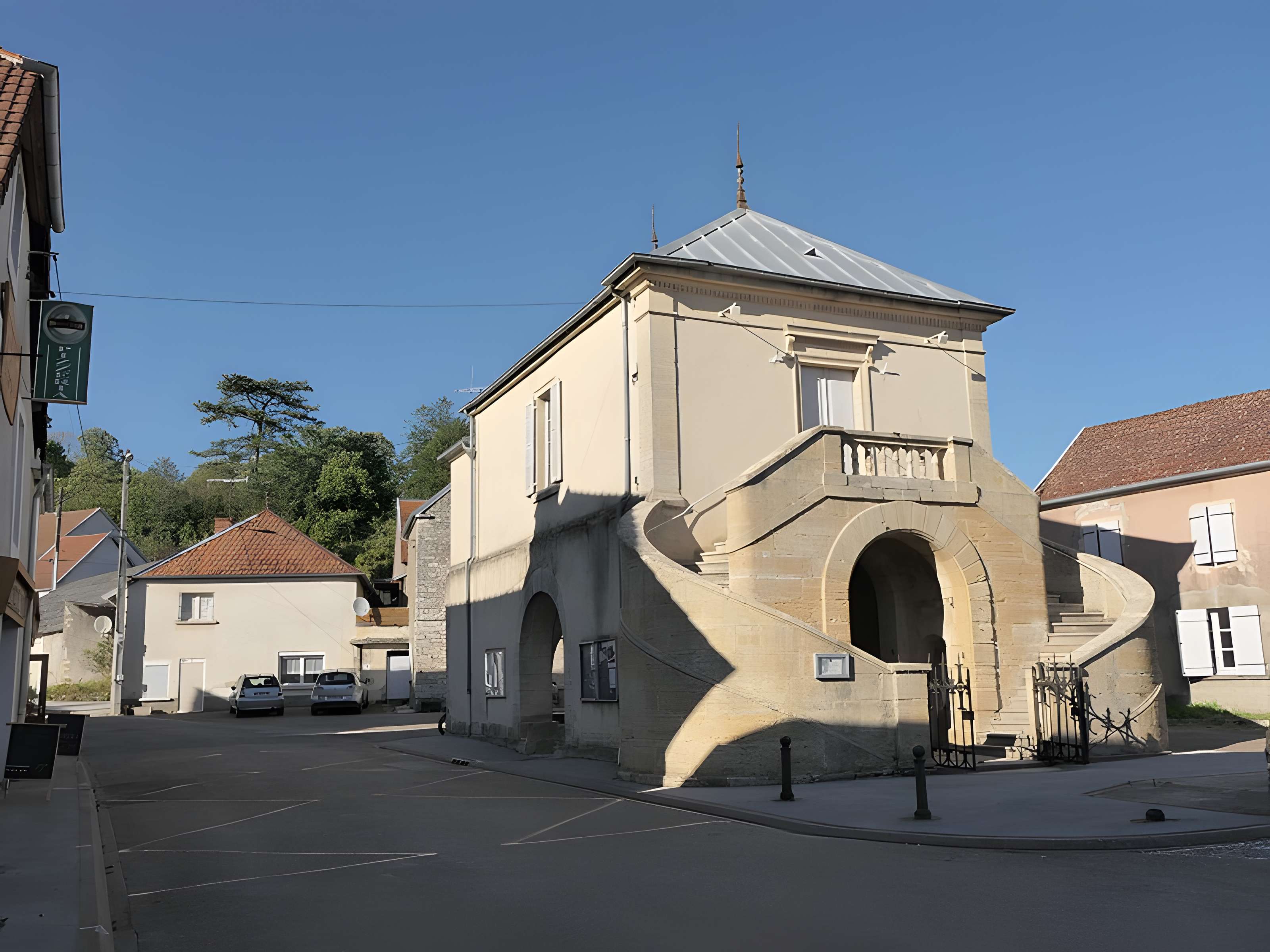 Mairie-lavoir de Beaujeu