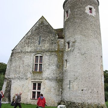 Tour aux Anglais dAunou-le-Faucon