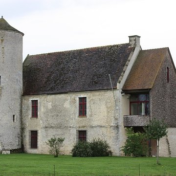 Tour aux Anglais dAunou-le-Faucon