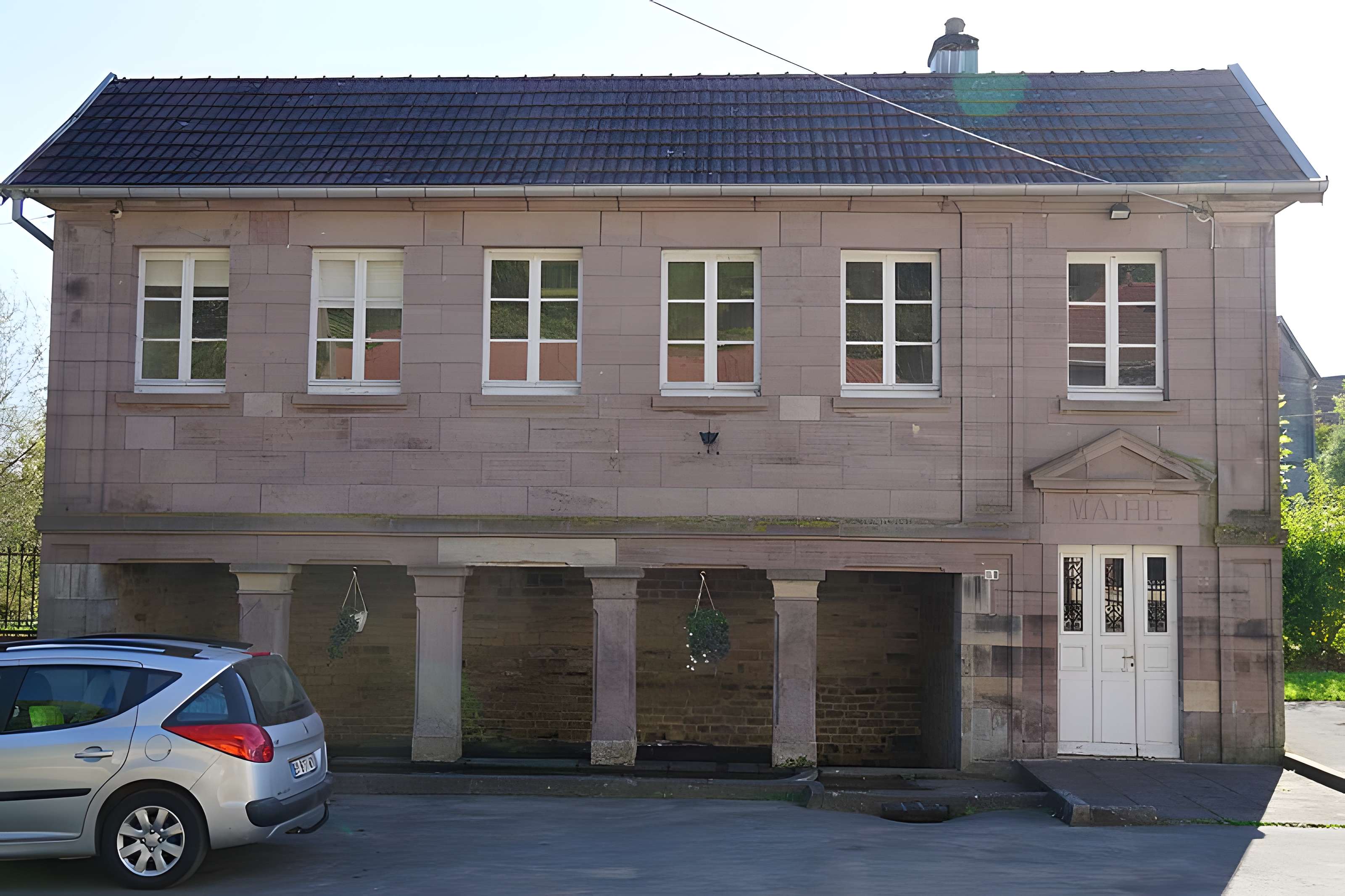 Mairie-lavoir de Belmont