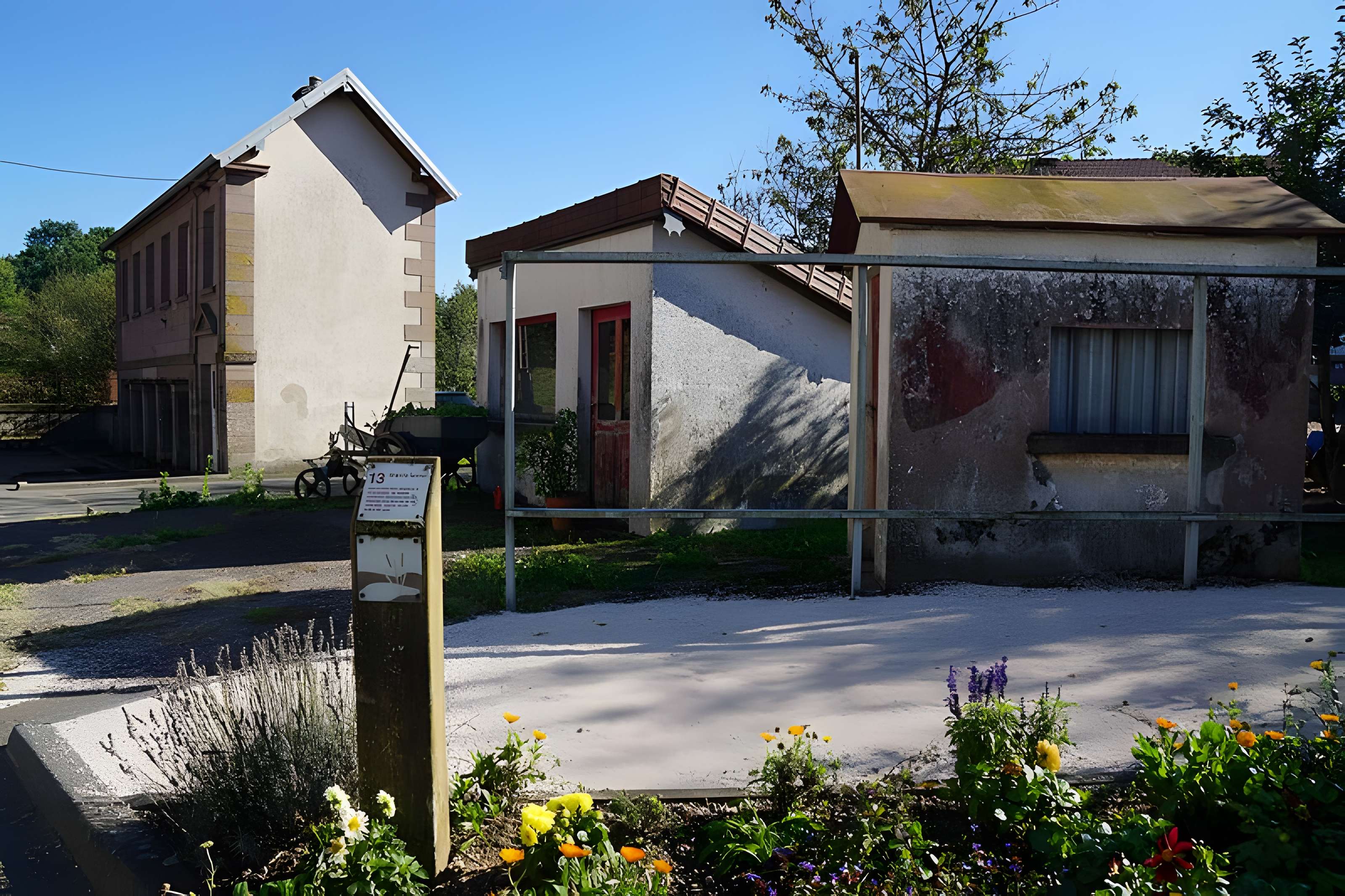 Mairie-lavoir de Belmont