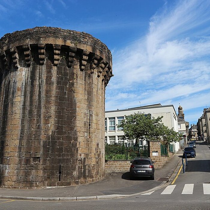 Photo de Tour aux Raines de Vire
