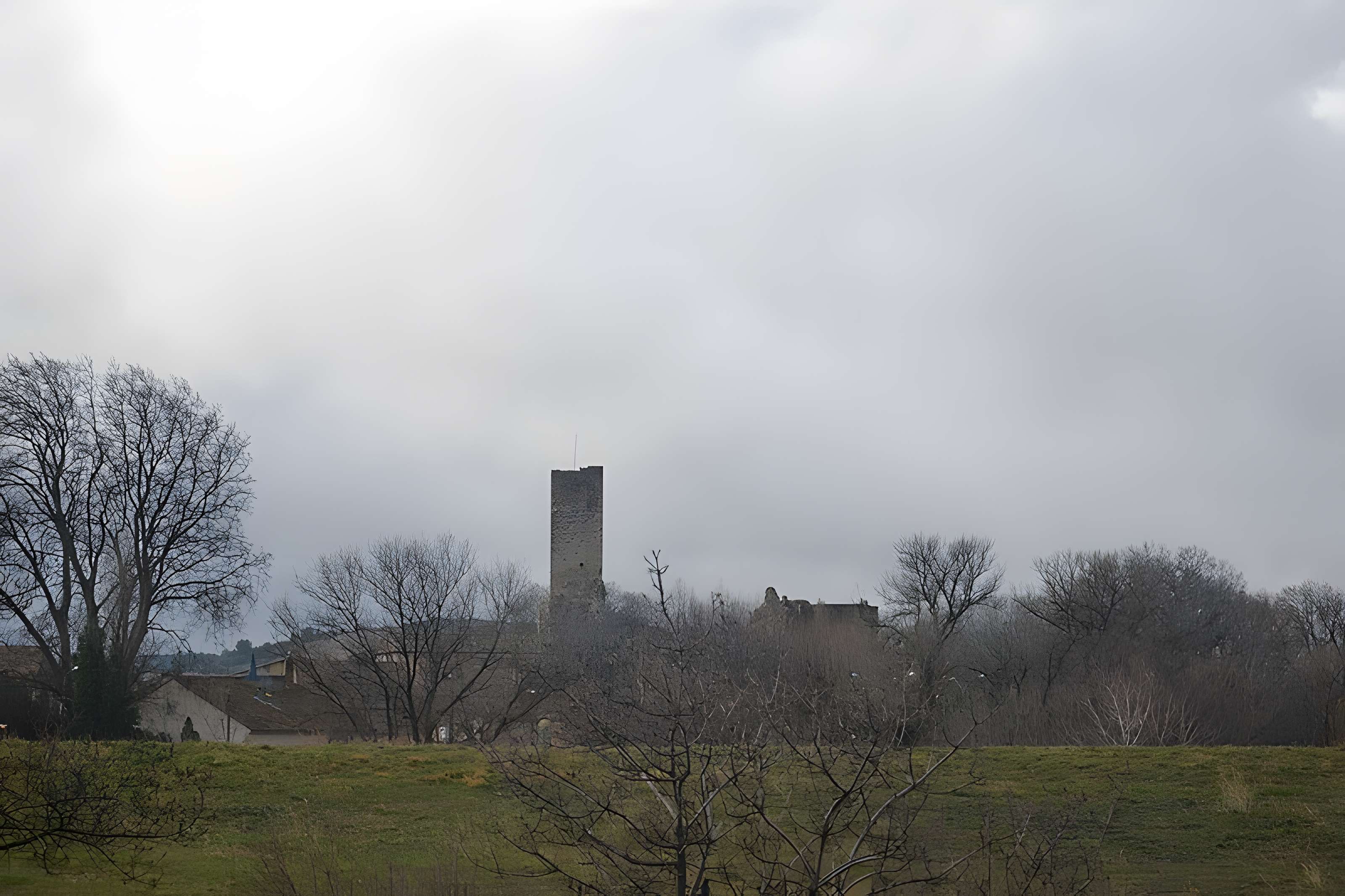 Tour carrée de Roquemaure